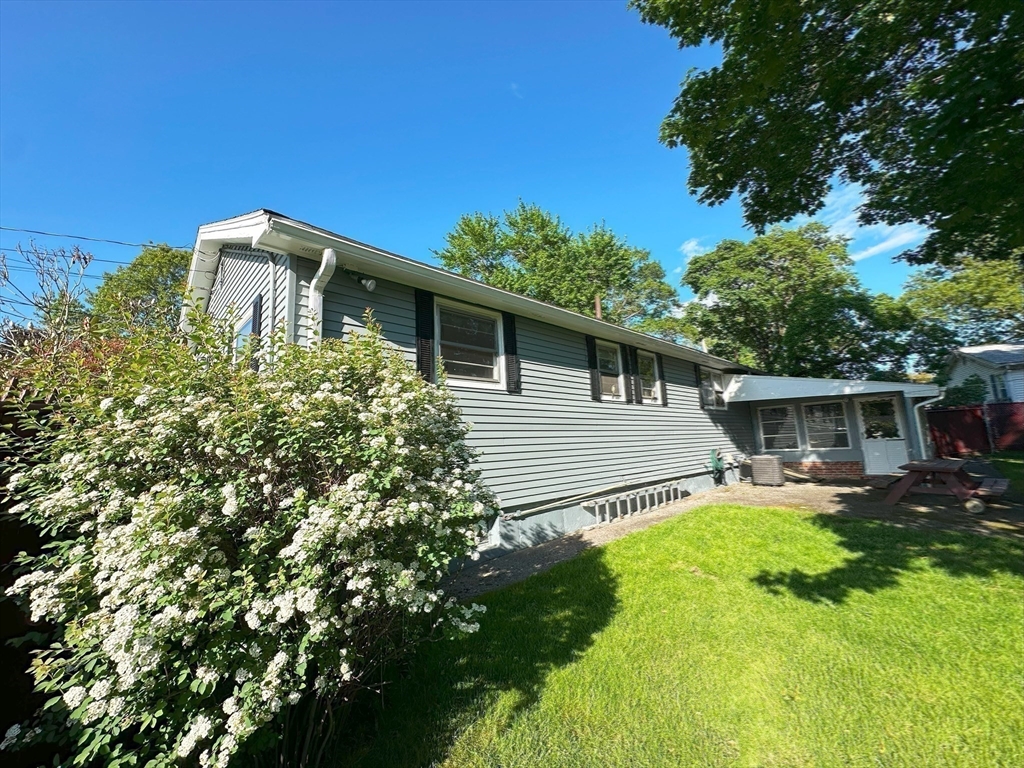 333 Clark Road Lowell, MA 01852 - Photo 26 of 27