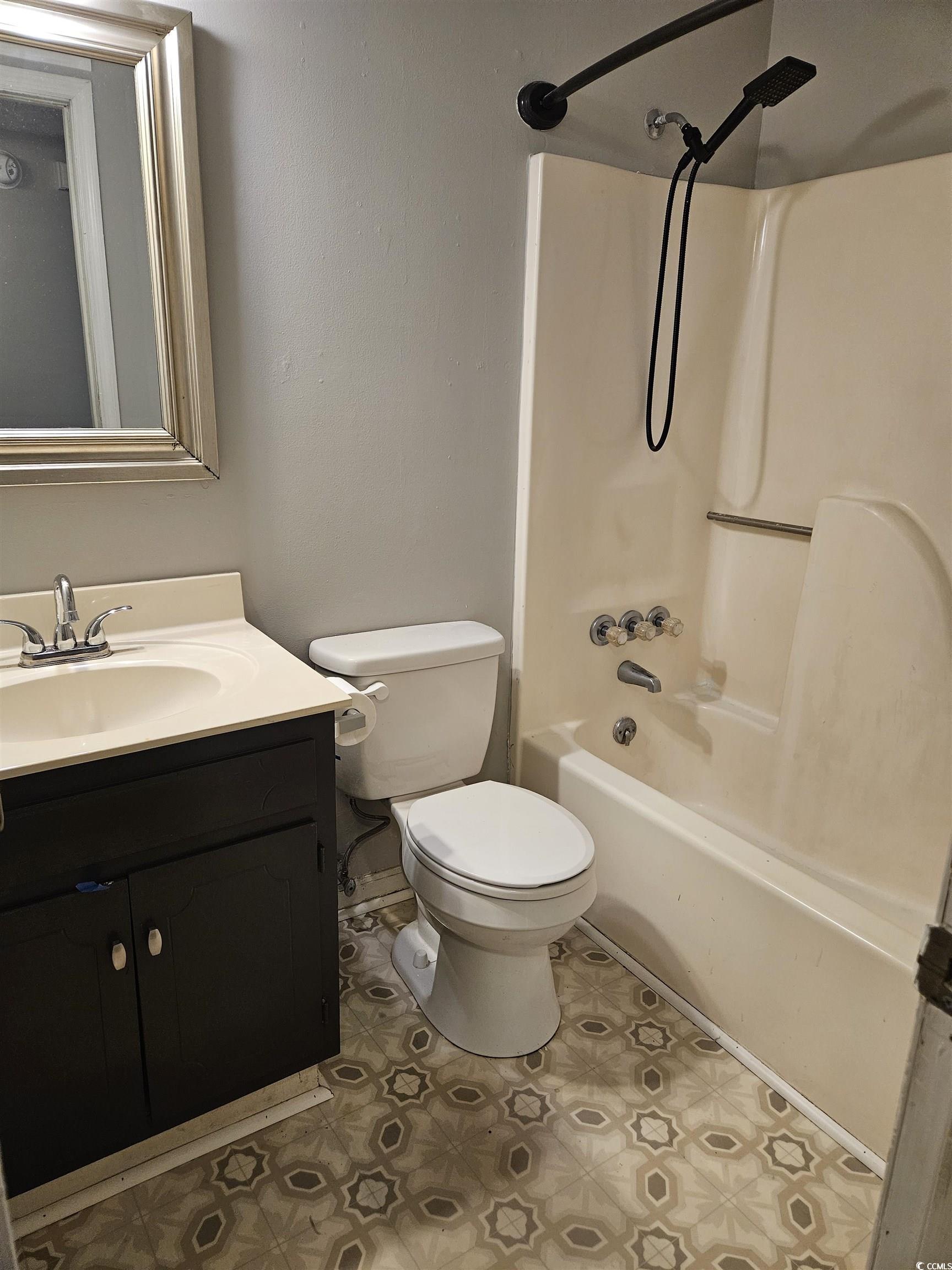 602 Jefferson Way Conway, SC 29526 - Photo 9 of 20 Bathroom featuring shower / washtub combination and vanity