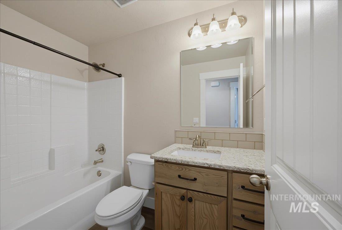 5317 West Lockner Street Eagle, ID 83616 - Photo 22 of 34 Full bath.