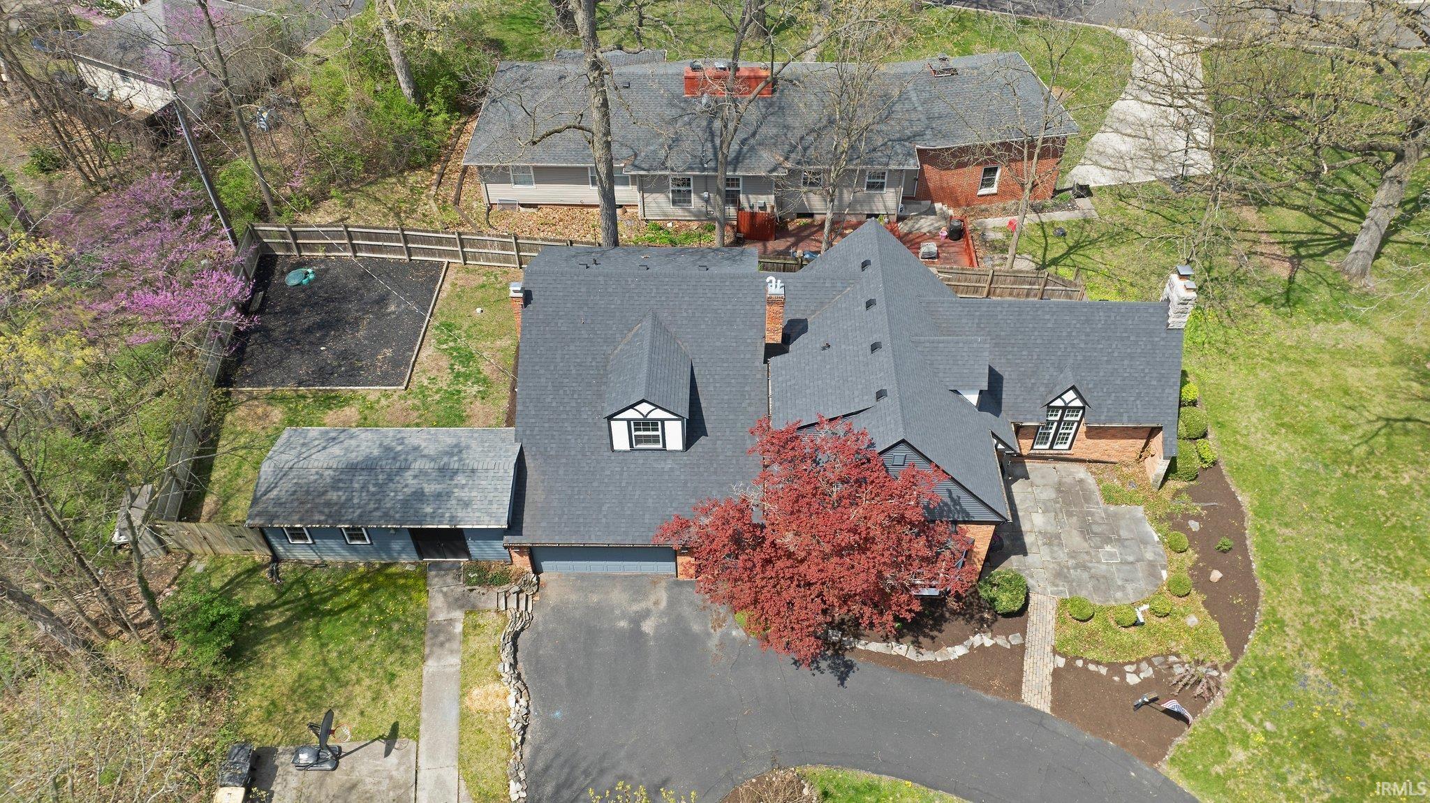 1412 Hawthorn Road Fort Wayne, IN 46802 - Photo 3 of 35