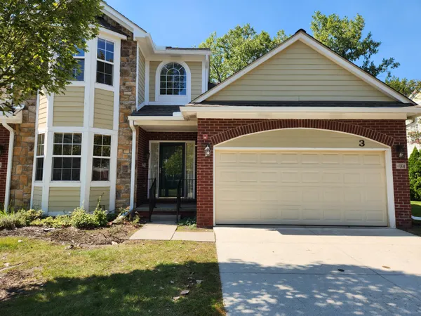 $315,000 | 1834 Maple Park Drive West, Unit 9, Canton, MI 48188