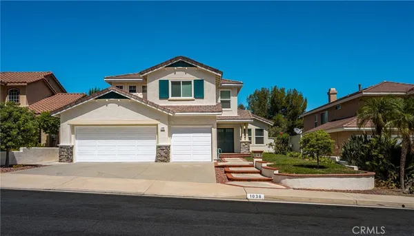 $1,350,000 | 1038 South Cascade Lane, Anaheim Hills, CA 92808