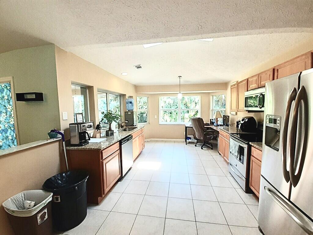 1971 Southwest Leafy Road Port St. Lucie, FL 34953 - Photo 5 of 24 0030A358-B8C4-4E8C-9AA0-71485FABFE7B