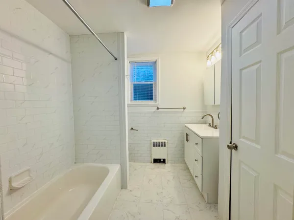 $2,500 | 69 West 39th Street, Unit 2, Bayonne, NJ 07002