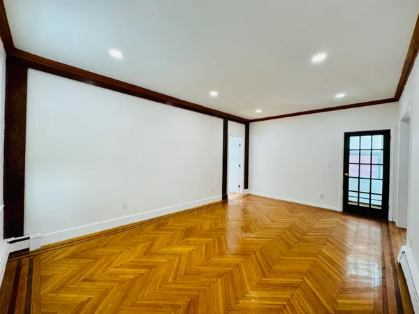 $2,500 | 69 West 39th Street, Unit 2, Bayonne, NJ 07002