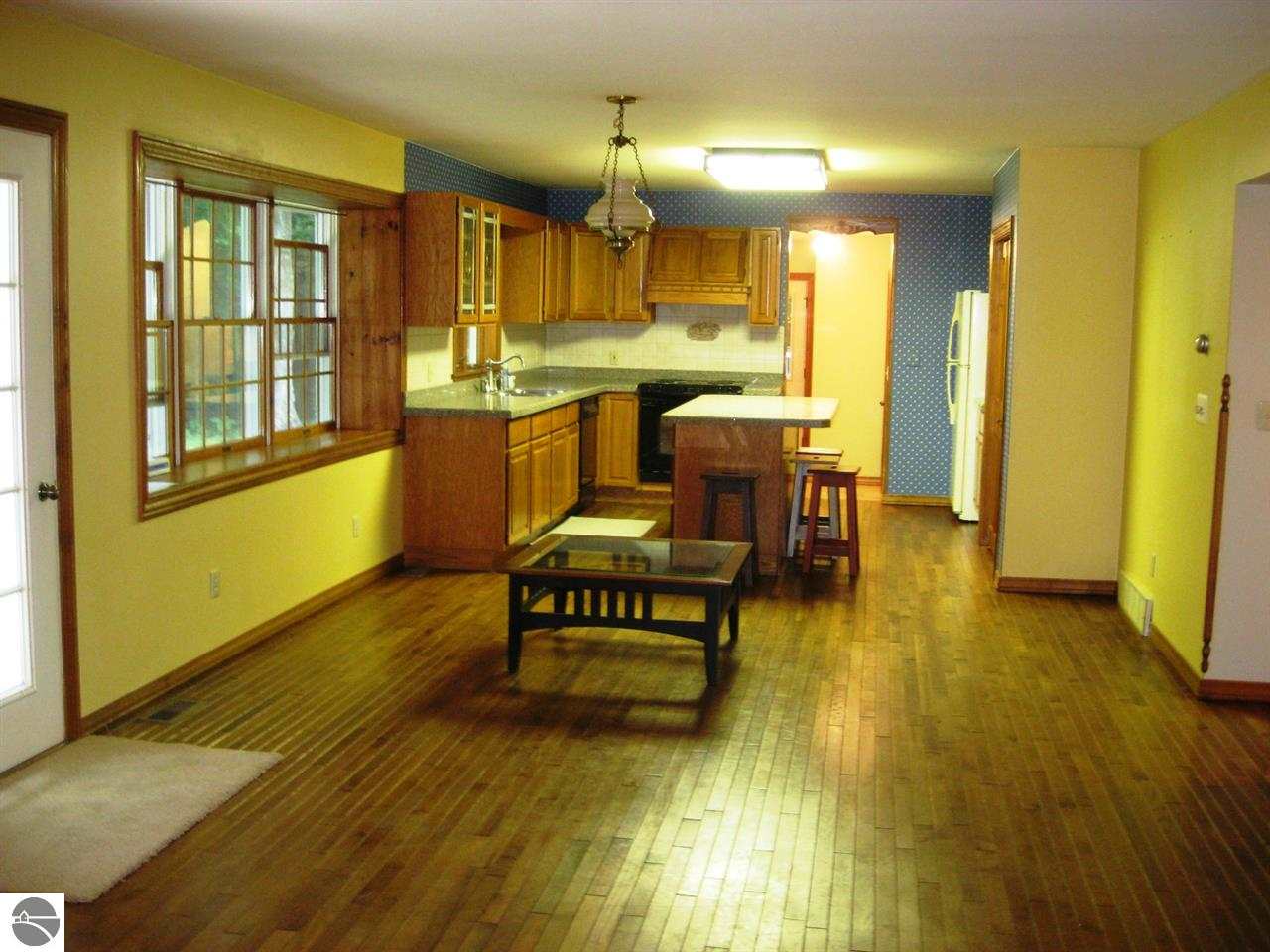 10221 South Bow Road Maple City, MI 49664 - Photo 35 of 50 1774997-34.JPG