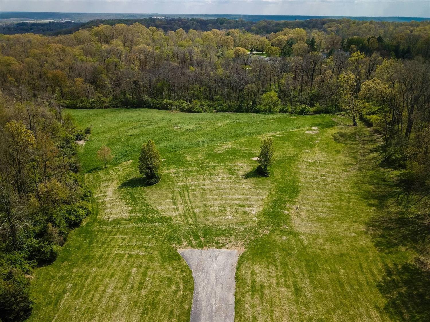 9645 Cunningham Road Cincinnati, OH 45243 - Photo 6 of 24 Gallery Image 6