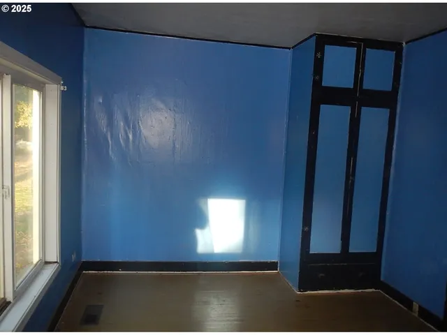 a view of room with window