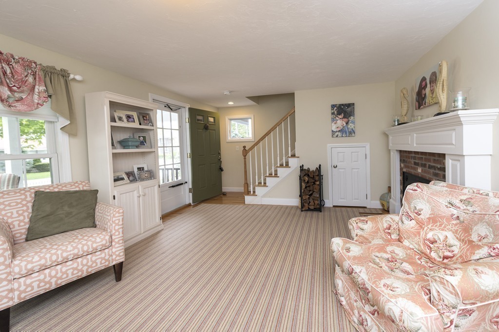 66 Turner Road Scituate, MA 02066 - Photo 13 of 28