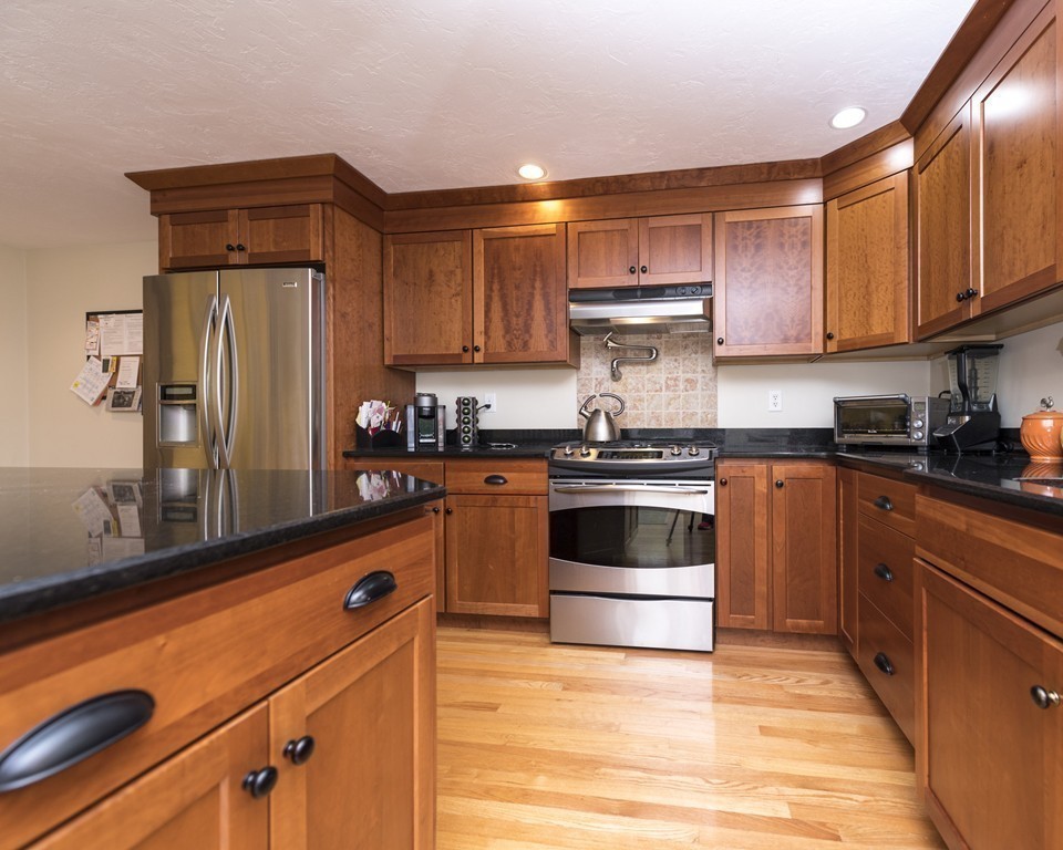 66 Turner Road Scituate, MA 02066 - Photo 15 of 28