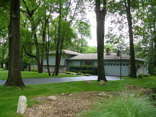 6631 Merwin Road Columbus, OH 43235 - Photo 1 of 12 Gallery Image 1