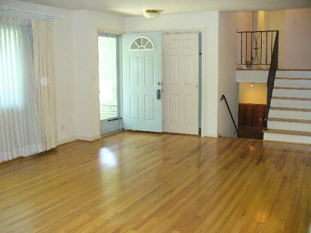 6631 Merwin Road Columbus, OH 43235 - Photo 5 of 12 Gallery Image 5