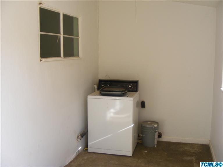 318 Channing Way Exeter, CA 93221 - Photo 12 of 17 Additional Photo