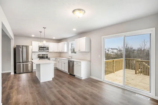 $454,900 | 137 Peppermint Drive, Holland, MI 49423