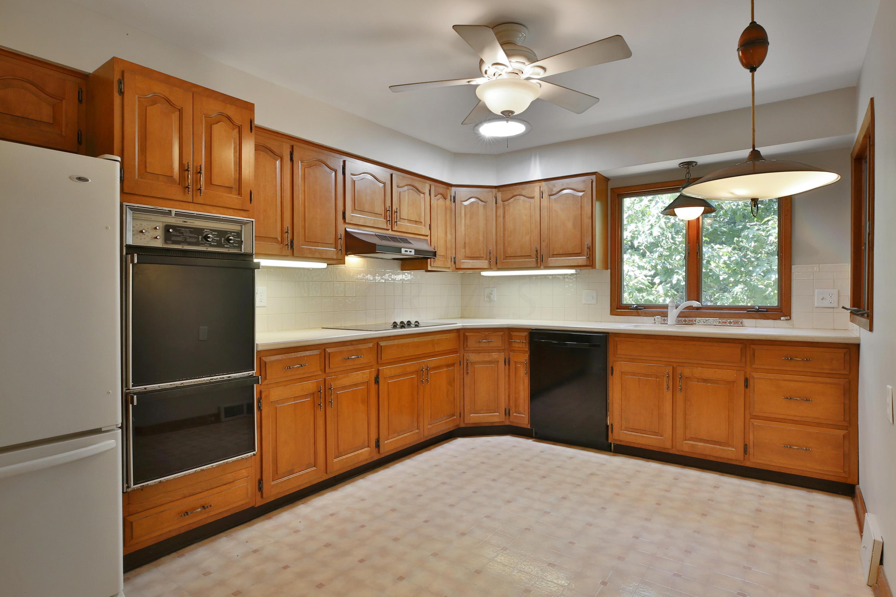 2408 Nottingham Road Columbus, OH 43221 - Photo 8 of 29 Gallery Image 8