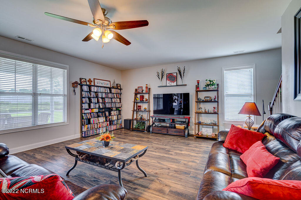 1517 Maple Ridge Road Wilmington, NC 28411 - Photo 12 of 49 1517MapleRidgeFinal-46
