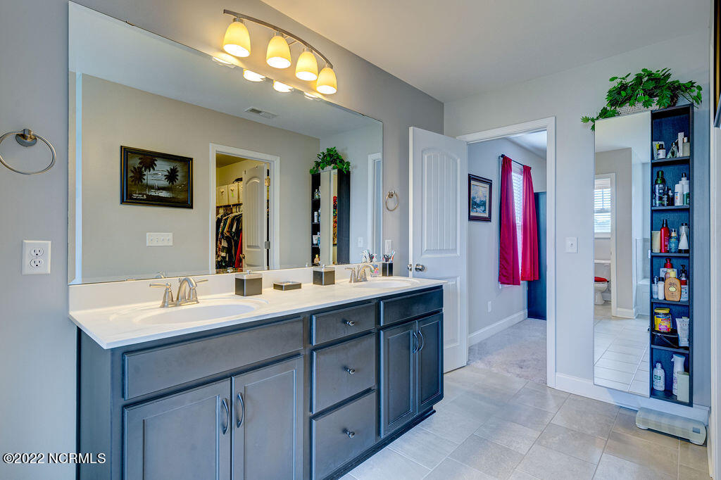 1517 Maple Ridge Road Wilmington, NC 28411 - Photo 23 of 49 1517MapleRidgeFinal-62