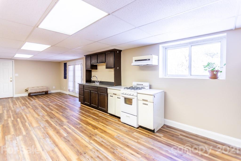 24 Allesarn Road Asheville, NC 28804 - Photo 23 of 46 Gallery Image 23