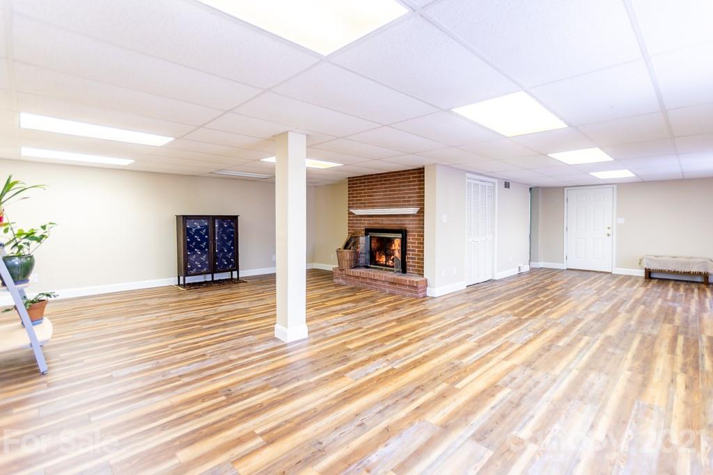 24 Allesarn Road Asheville, NC 28804 - Photo 29 of 46 Gallery Image 29