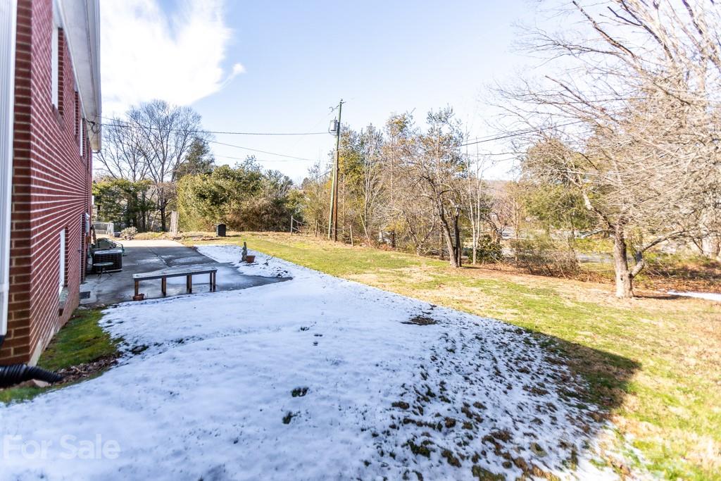 24 Allesarn Road Asheville, NC 28804 - Photo 39 of 46 Gallery Image 39