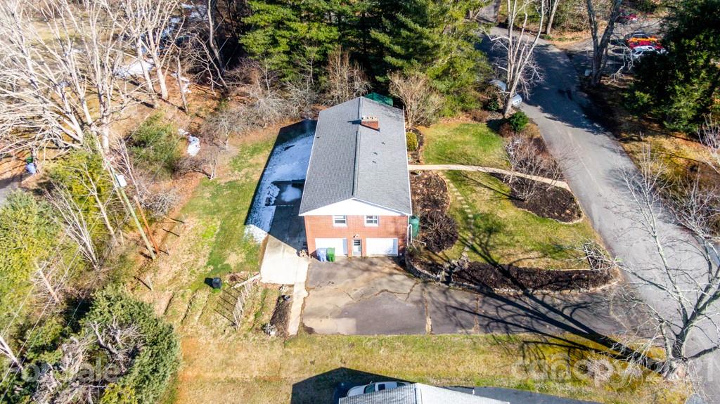 24 Allesarn Road Asheville, NC 28804 - Photo 40 of 46 Gallery Image 40