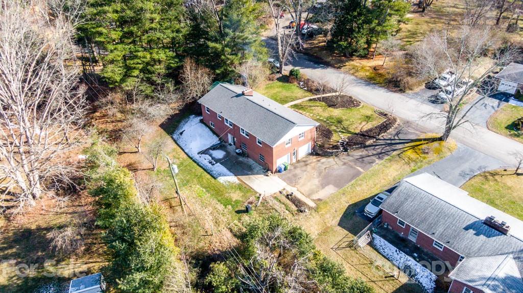 24 Allesarn Road Asheville, NC 28804 - Photo 41 of 46 Gallery Image 41