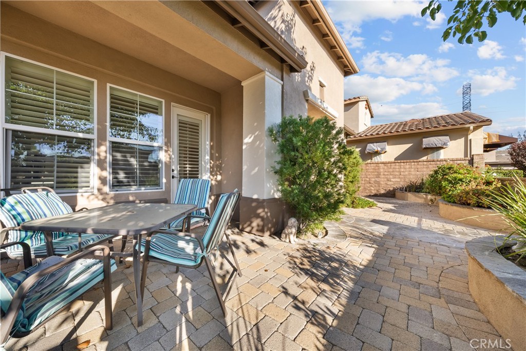 23815 Balsa Court Valencia, CA 91354 - Photo 4 of 63