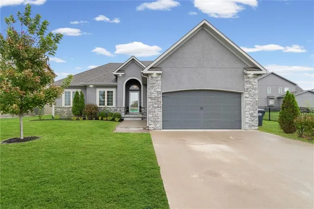 $480,000 | 4812 Southwest 5th Street, Blue Springs, MO 64014