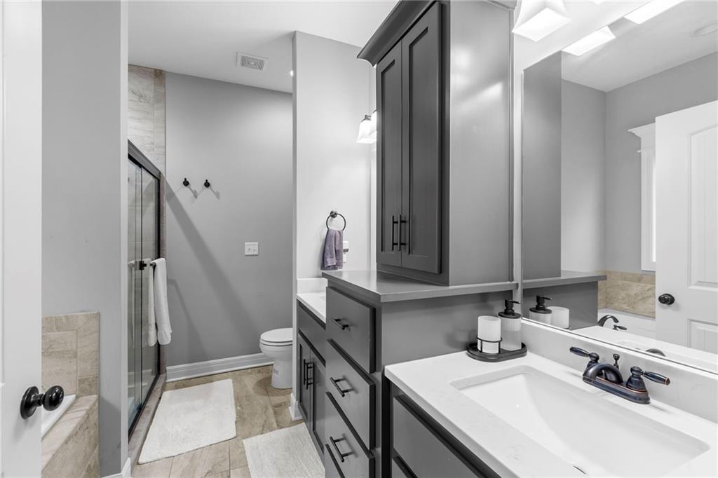 4812 Southwest 5th Street Blue Springs, MO 64014 - Photo 16 of 38