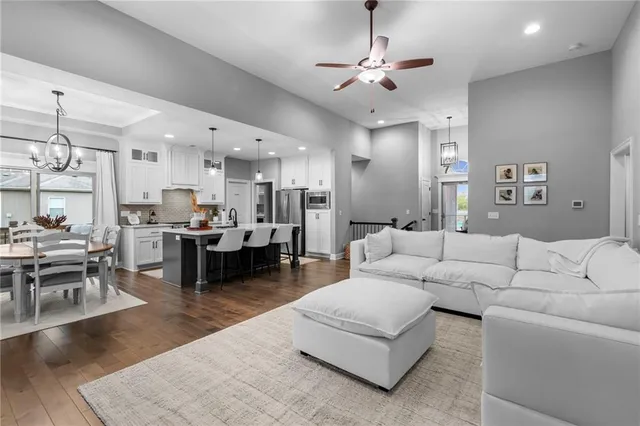 $480,000 | 4812 Southwest 5th Street, Blue Springs, MO 64014