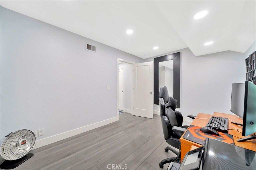 10065 Hidden Village Road Garden Grove, CA 92840 - Photo 21 of 34