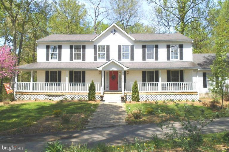 7027 Highbridge Road Bowie, MD 20720 - Photo 1 of 24 Exterior (Front)