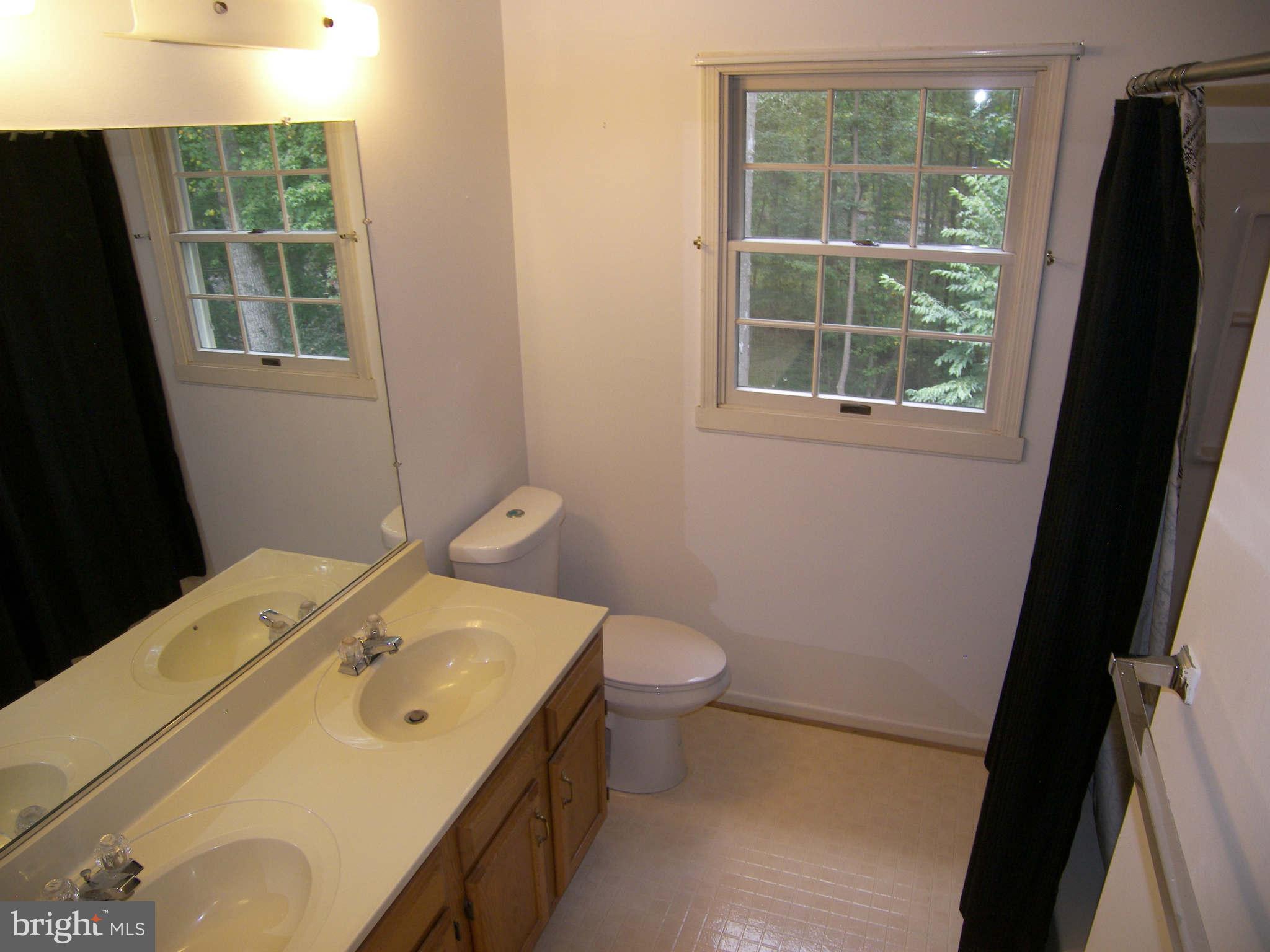 7027 Highbridge Road Bowie, MD 20720 - Photo 9 of 24 Bath