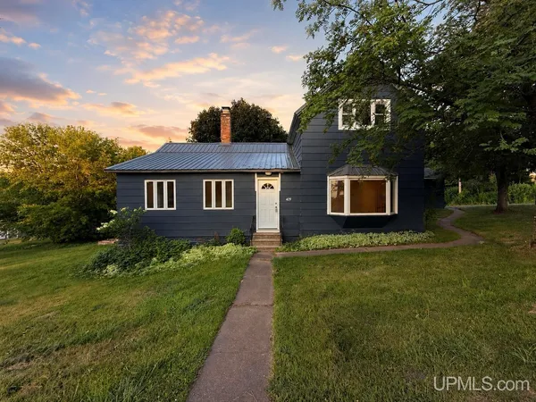 $169,000 | 409 South Peck Street, Bessemer, MI 49911