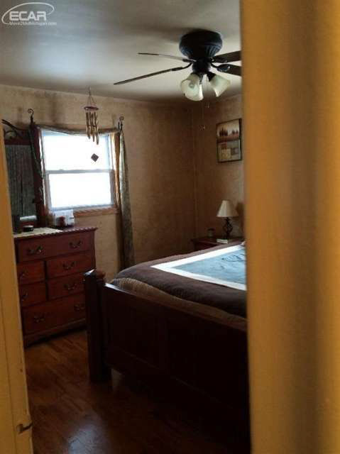13211 Tuscola Road Clio, MI 48420 - Photo 14 of 67 20430761-13.JPG