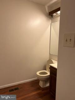 200 Bookham Lane Gaithersburg, MD 20877 - Photo 23 of 29 half bath on main floor