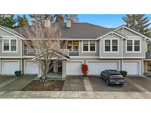 $330,000 | 7216 Southwest Manor Way, Unit F, Beaverton, OR 97078