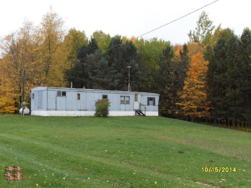 16431 9 Mile Road Reed City, MI 49677 - Photo 3 of 35 SDC17805