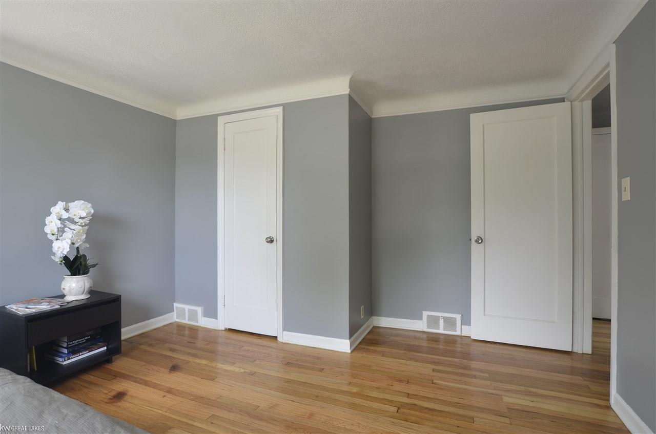 20926 Moross Road Grosse Pointe, MI 48236 - Photo 12 of 16