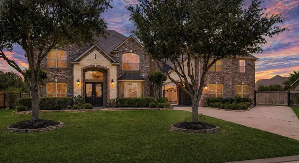 $1,025,000 | 17707 Refuge Lake, Cypress, TX 77433