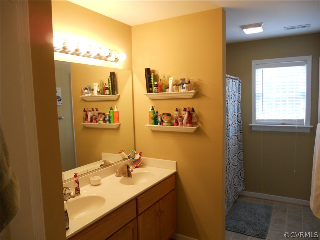 2391 Old Tavern Road Powhatan, VA 23139 - Photo 8 of 18 Gallery Image 8