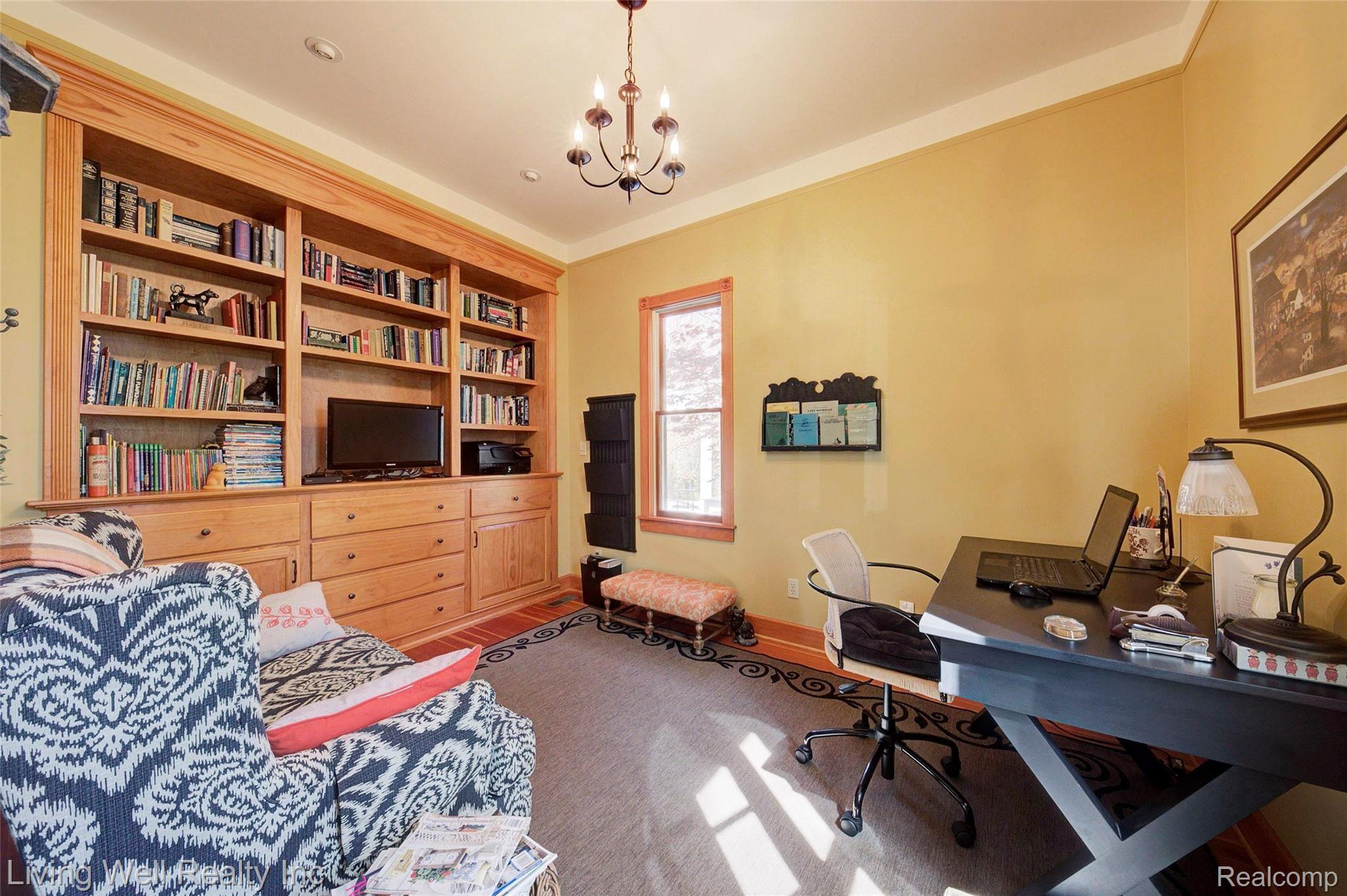 712 Brighton Lake Road Brighton, MI 48116 - Photo 30 of 47 office