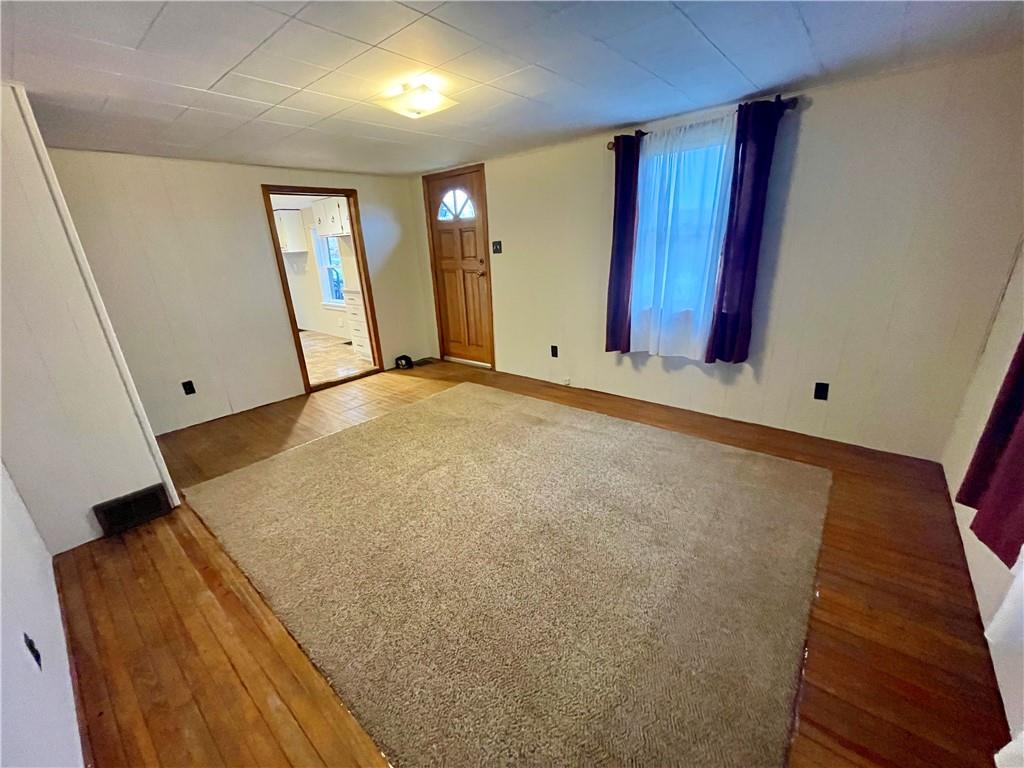 1121 School Road Apollo, PA 15613 - Photo 5 of 30 a view of an empty room