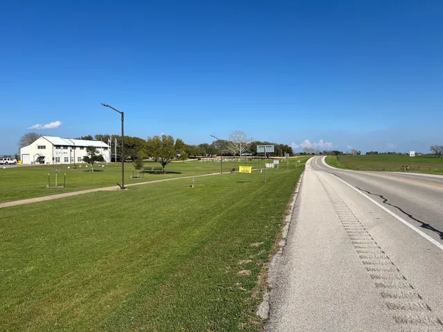 $10,030,680 | 1 Blezinger Road, New Ulm, TX 78950