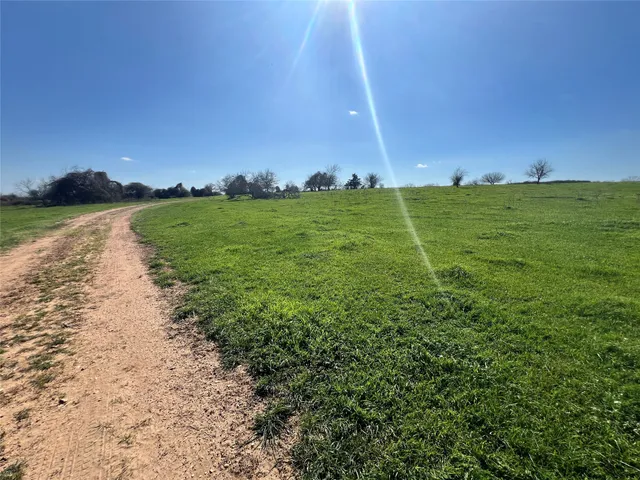 $10,030,680 | 1 Blezinger Road, New Ulm, TX 78950