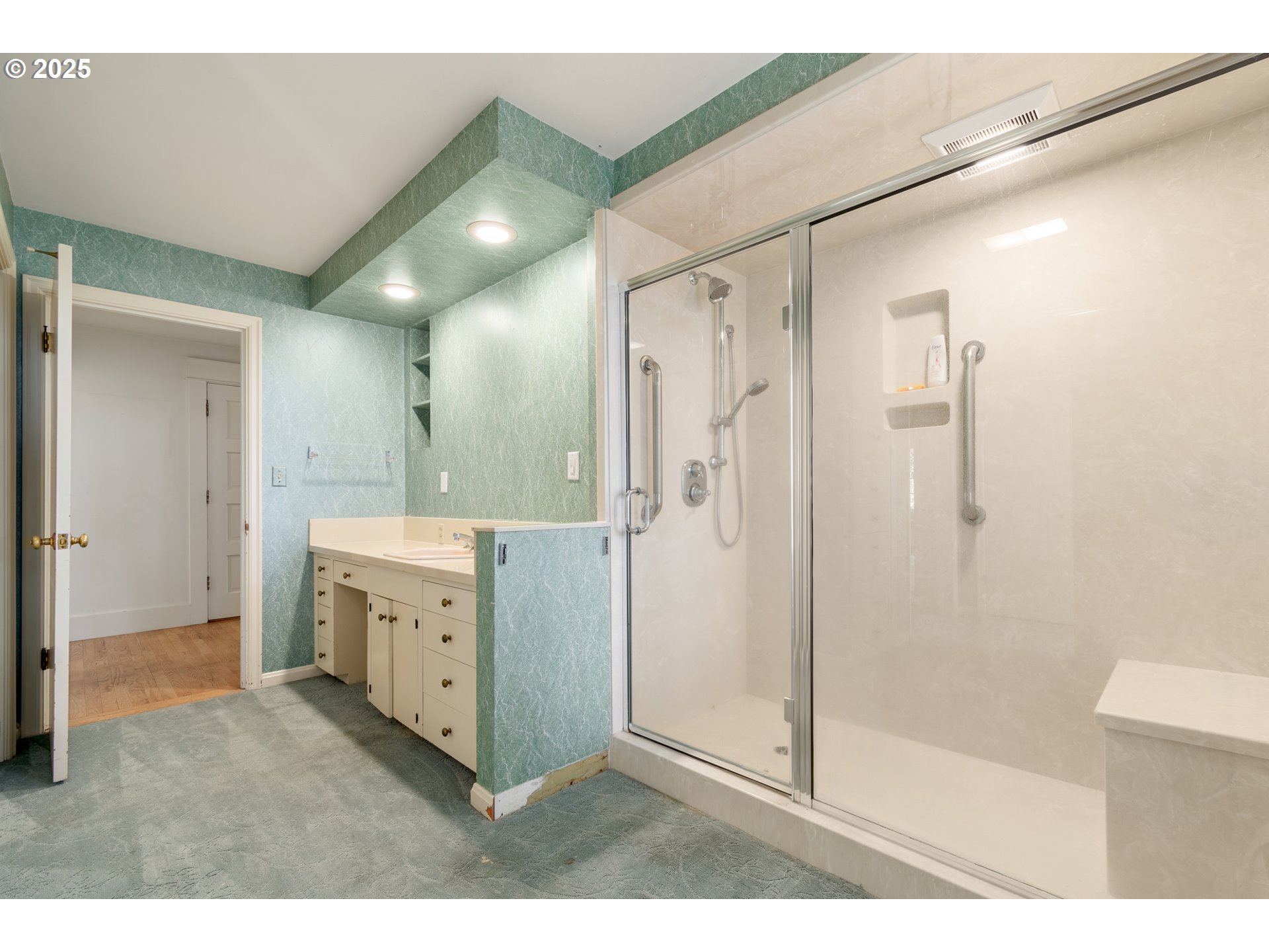 2288 Birch Lane Eugene, OR 97403 - Photo 25 of 48