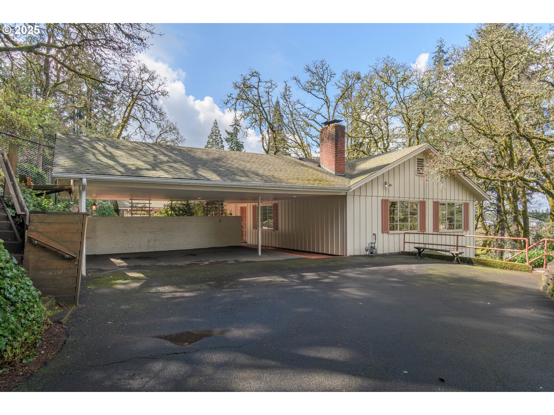 2288 Birch Lane Eugene, OR 97403 - Photo 3 of 48