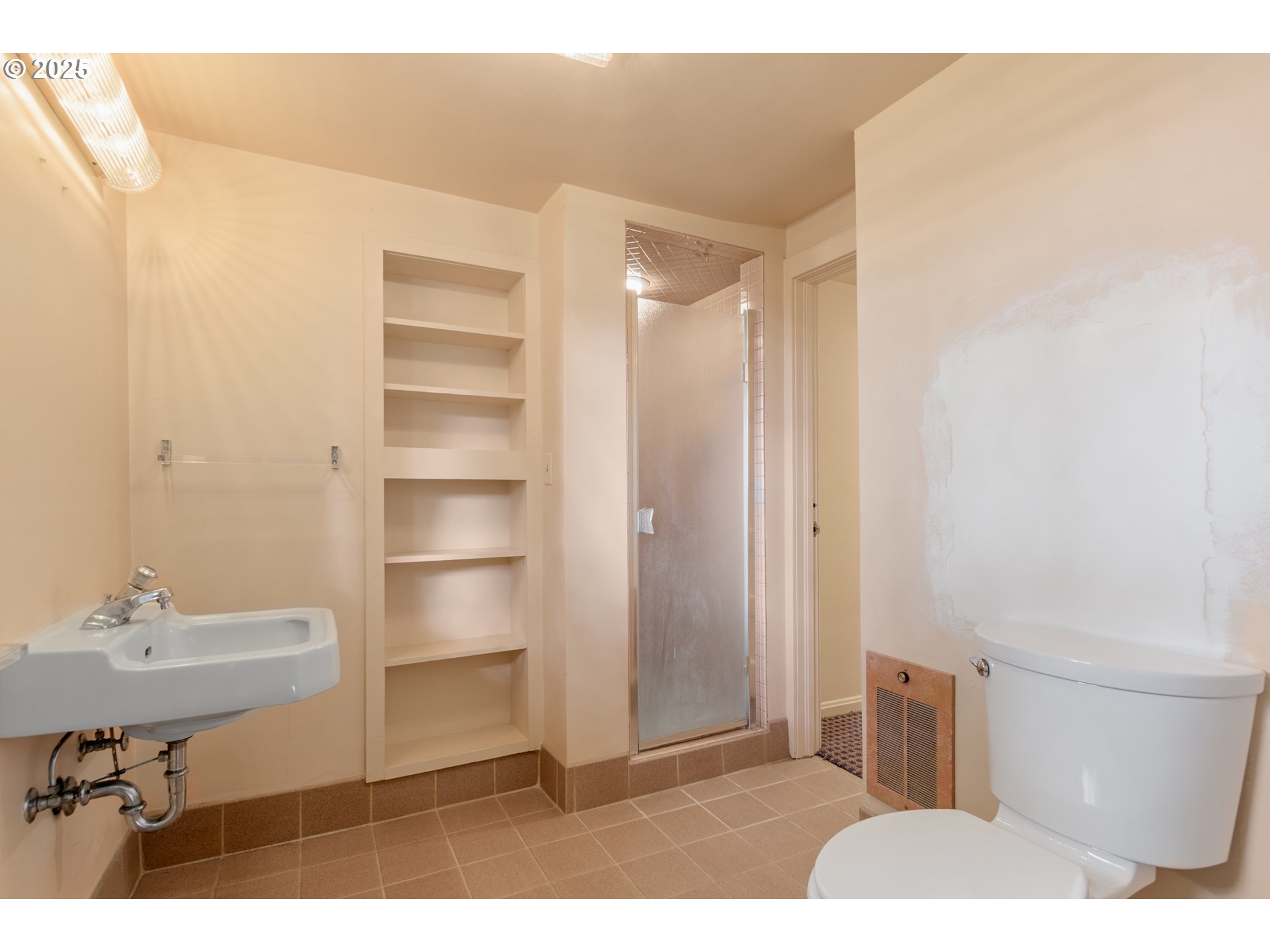 2288 Birch Lane Eugene, OR 97403 - Photo 33 of 48