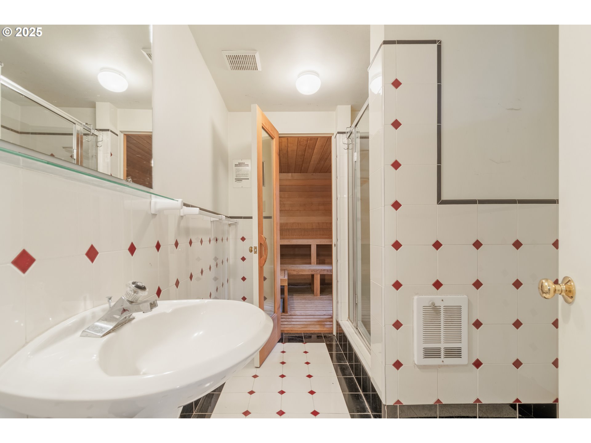 2288 Birch Lane Eugene, OR 97403 - Photo 37 of 48