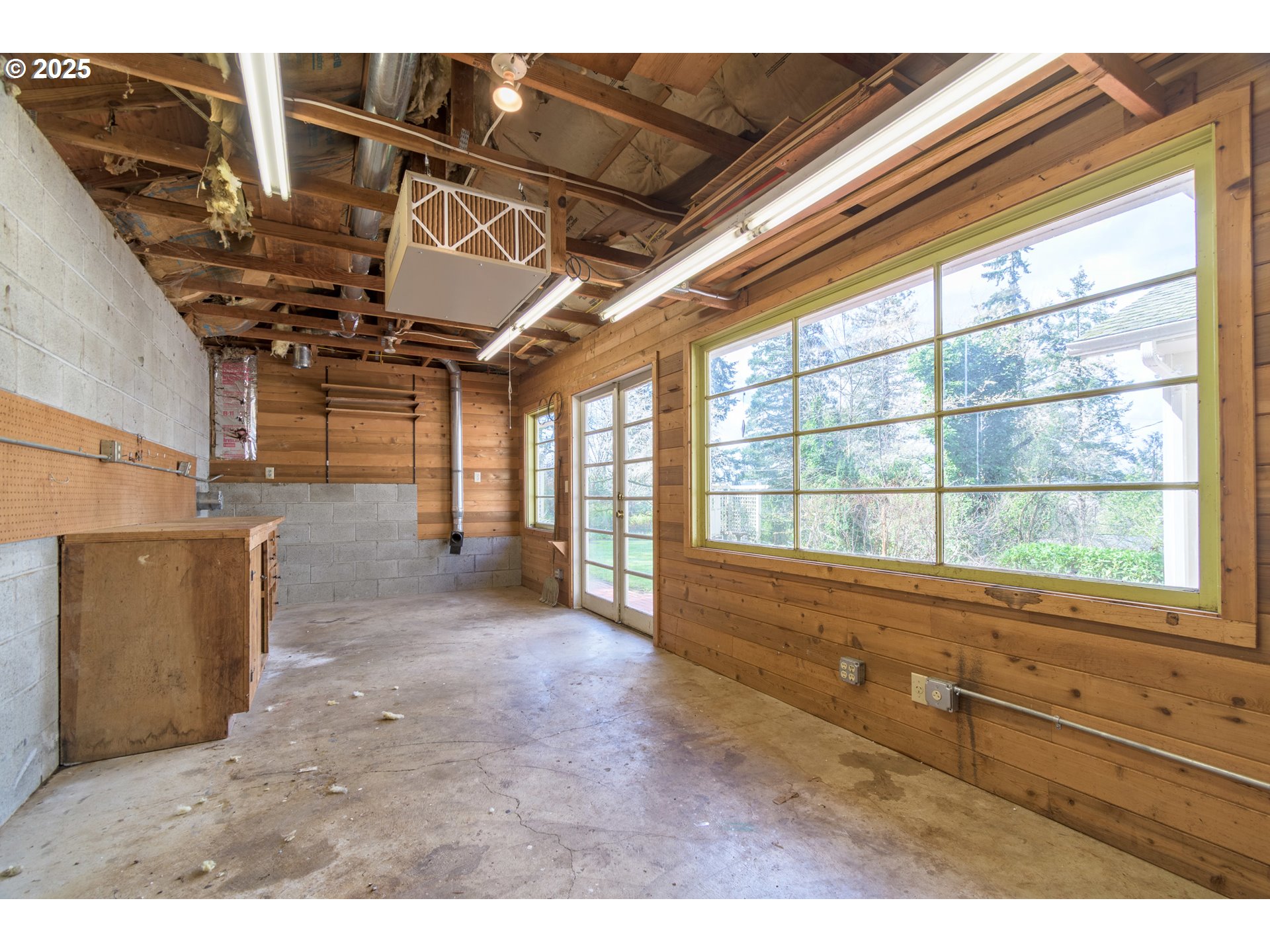 2288 Birch Lane Eugene, OR 97403 - Photo 43 of 48